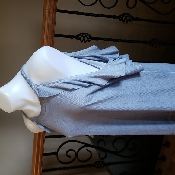 Umgee cold shoulder top - Picture 2 of 6